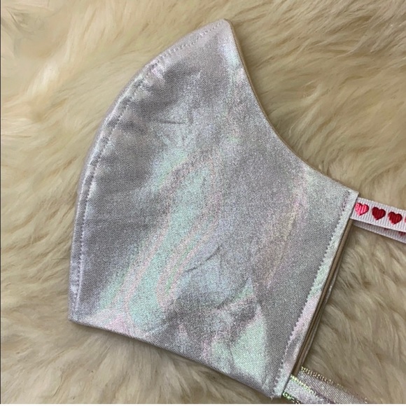 ❤️Womens Rainbow Holographic and Heart Face Mask❤️ - Picture 4 of 6